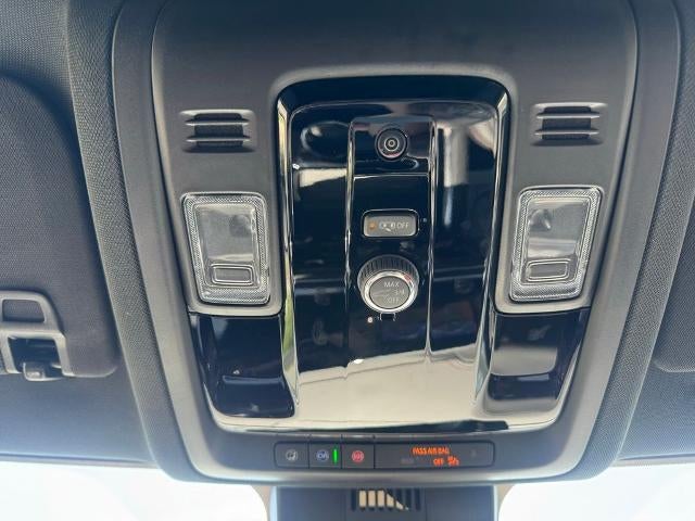2026 Chevrolet Suburban 4WD RST