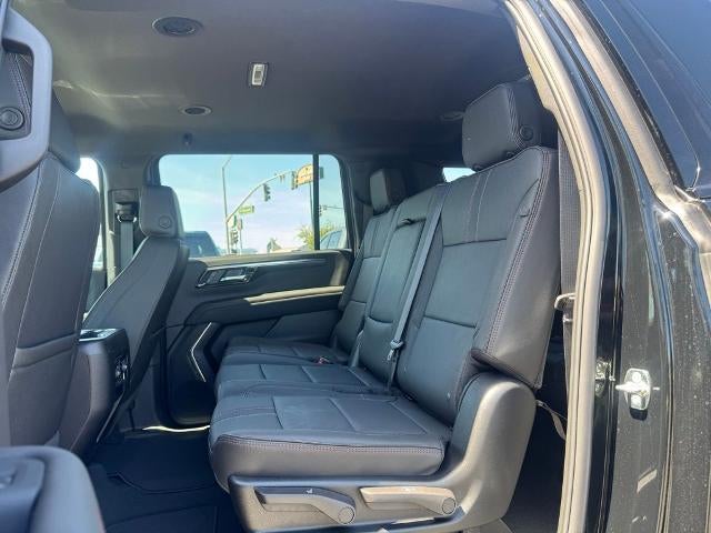 2026 Chevrolet Suburban 4WD RST