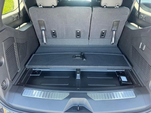 2026 Chevrolet Suburban 4WD RST