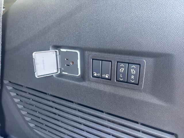 2026 Chevrolet Tahoe 4WD RST