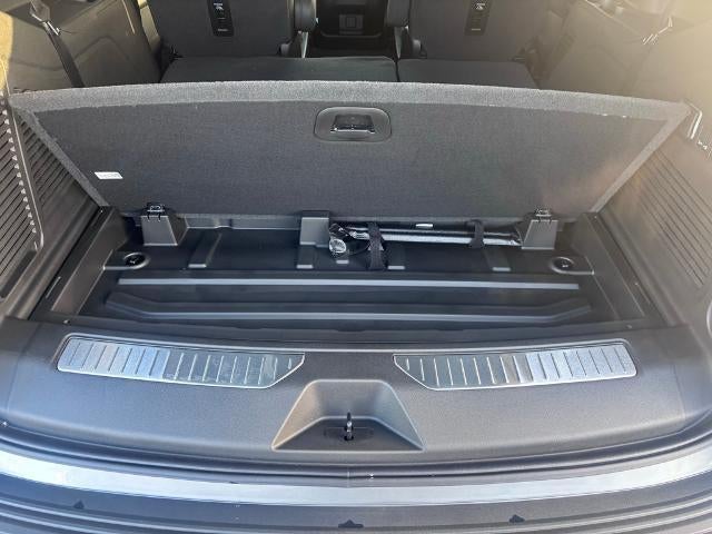 2026 Chevrolet Tahoe 4WD RST