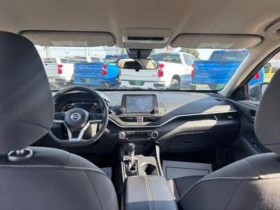 2022 Nissan Altima 2.5 SV