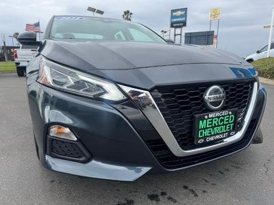 2022 Nissan Altima 2.5 SV