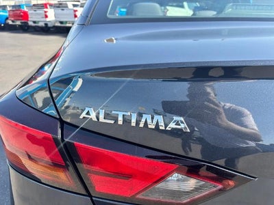 2022 Nissan Altima 2.5 SV
