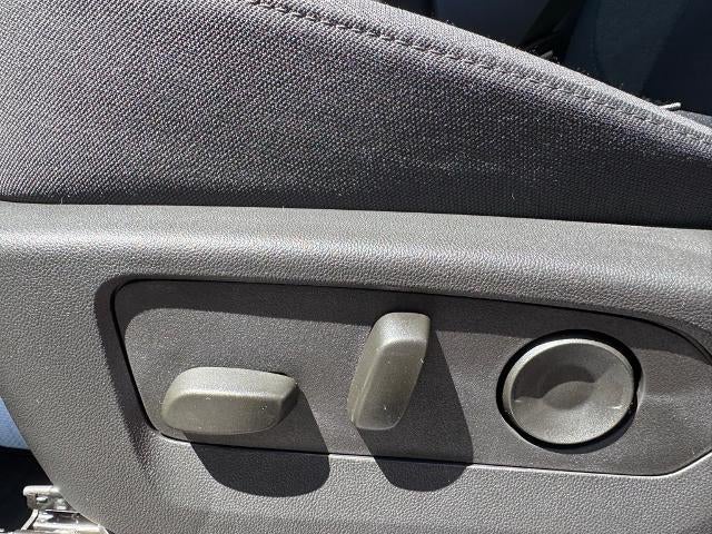 2025 Chevrolet Silverado 2500 HD Crew Cab Standard Box 4-Wheel Drive Custom