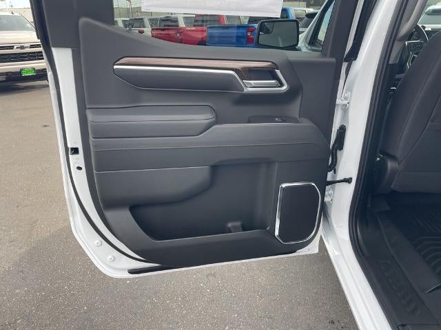 2026 Chevrolet Silverado 1500 Crew Cab Short Box 2-Wheel Drive RST