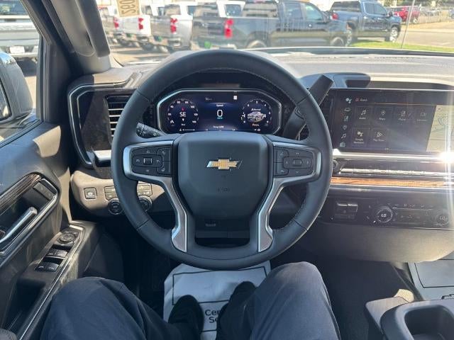 2026 Chevrolet Silverado 1500 Crew Cab Short Box 4-Wheel Drive LT 2FL