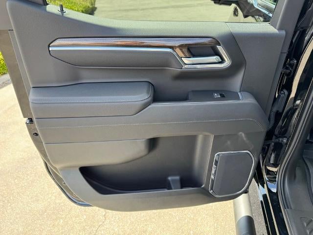 2026 Chevrolet Silverado 1500 Crew Cab Short Box 4-Wheel Drive RST