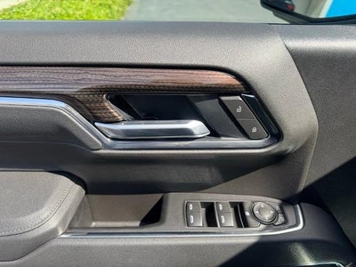 2026 Chevrolet Silverado 1500 Crew Cab Short Box 4-Wheel Drive RST