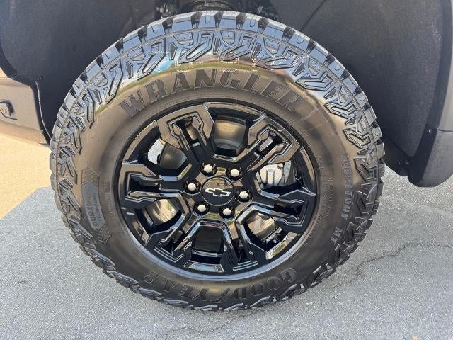 2026 Chevrolet Silverado 1500 Crew Cab Short Box 4-Wheel Drive ZR2