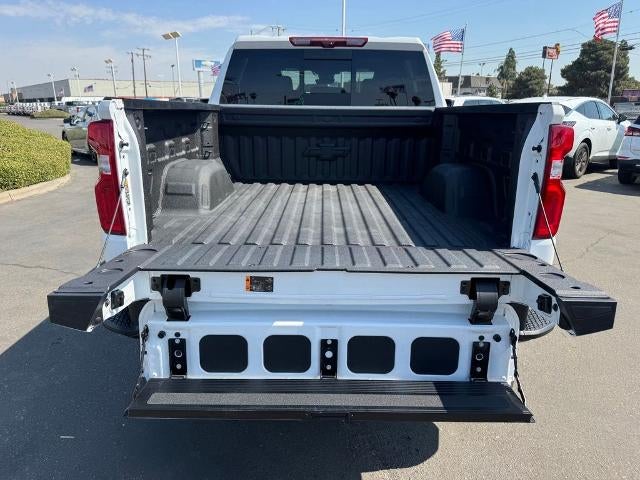 2026 Chevrolet Silverado 1500 Crew Cab Short Box 4-Wheel Drive ZR2