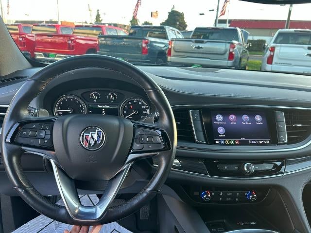 2023 Buick Enclave Essence
