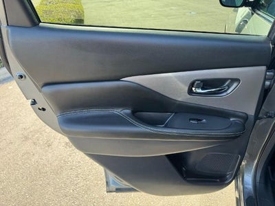 2022 Nissan Murano SV