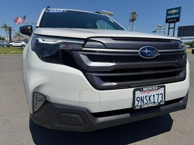 2025 Subaru Forester Premium
