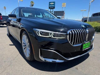 2022 BMW 7 Series 740i