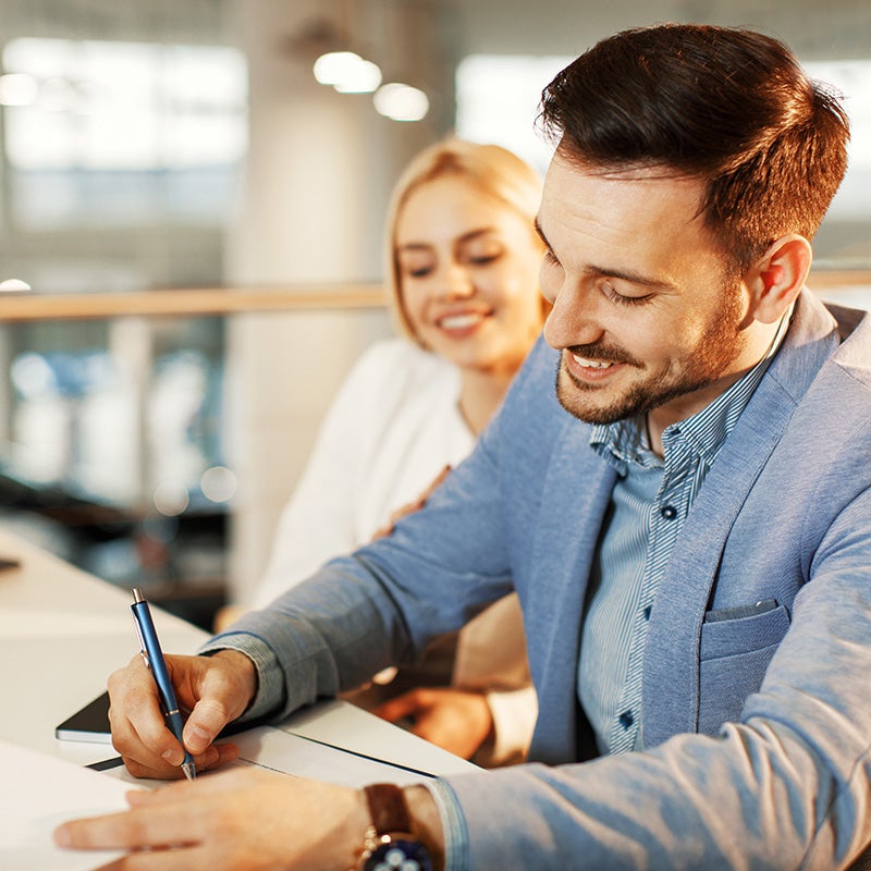 Merced Chevrolet in Merced CA couple applying for financing
